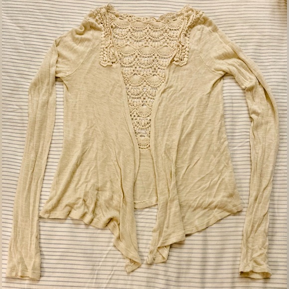 Urban Outfitters: Pins and Needles “Crochet Back Inset Cardigan” - Picture 3 of 11